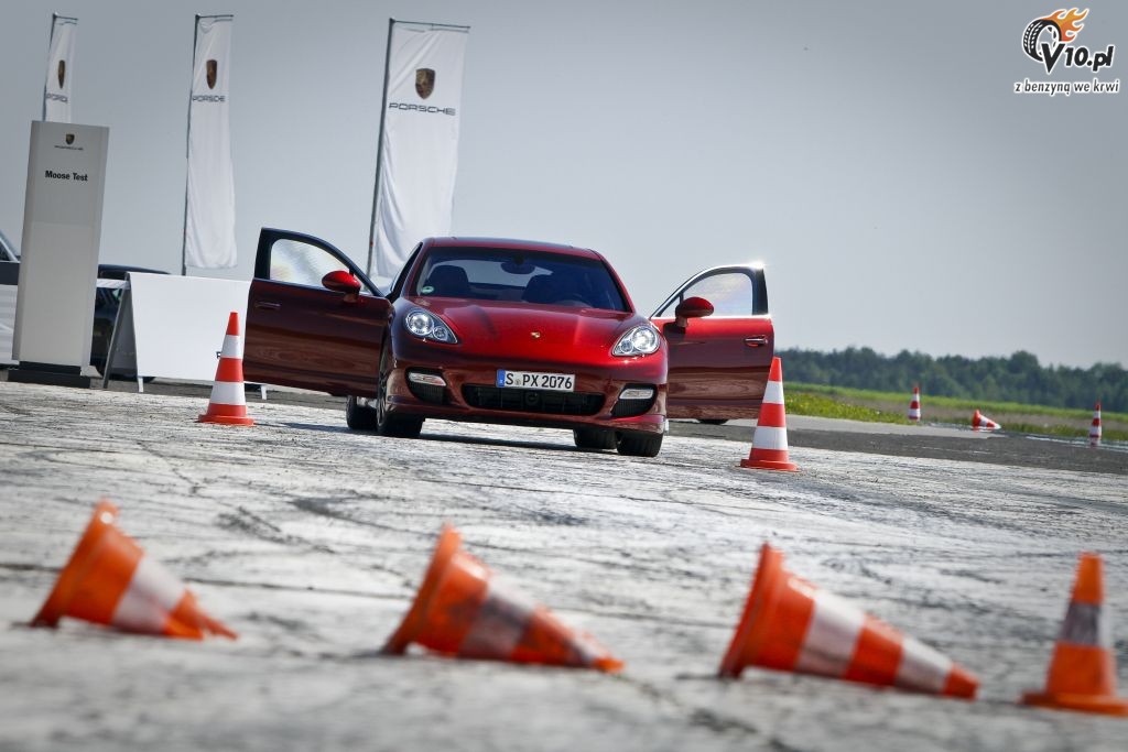 Porsche World Roadshow 2011